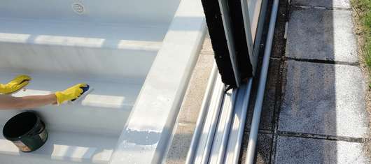 Poolreinigung im Fr�hjahr � RWA