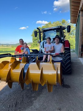 [175317660361690.jpg]