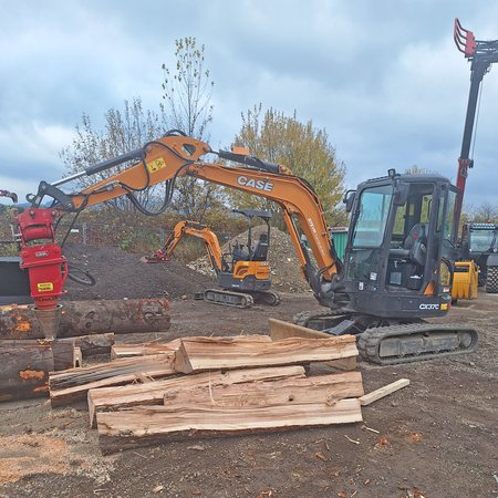 [1759914243592452.jpg]