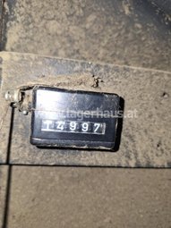 [3728-5991584-6.jpg]
